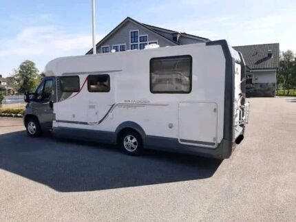 FIAT 2.3 150 CH Roller Team , année : 2013 , manuelle, diesel , kilométrage : 75000 Km , lit centrale , permis B , panneaux solaires , test d’étanchéité ok / Prix : 17000€