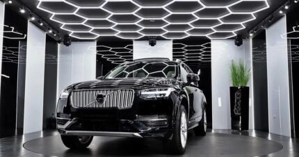 Prix : 24000€ ! 7 PLACES   Volvo XC 90 T8 AWD Plug-In Hybrid Inscription 7 places 2.0 320 CH , automatique, hybride ( essence + électrique ) , année : 2019 , kilométrage : 86754 km