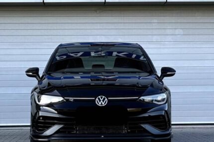 PRIX : 24000€  Volkswagen Golf VIII 2.0 TSI 4Mot R performance DSG 2.0 320 CH , automatique, essence , kilométrage : 72187 Km