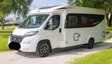 Prix : 26500€  FIAT 2.3 150 CH Bürstner Nexxo , année : 2016 , automatique, diesel , kilométrage : 74000 Km , 4 couchages , 4 places , permis B , panneaux solaires , porte vélo , test d’étanchéité ok 