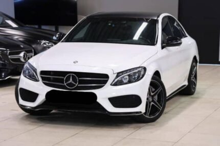 PRIX : 12000€  Mercedes-Benz C-CLASSE   180 AMG , 1.6 156 CH Manuell/cuir /HUD/Burmester/H.Feste/Nattpakke / année : 2017 , kilométrage : 60845 km , panoramique