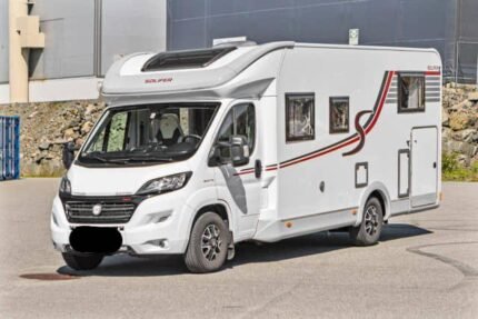 Prix : 36000€  FIAT 2.3 160 CH Solifer , année : 2020 , automatique, diesel , kilométrage : 12500 Km , 4 places , 4 couchages , permis B , panneaux solaires , test d’étanchéité ok, porte vélo , 