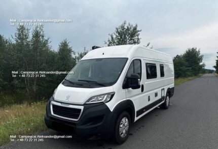 Prix : 19000€  Peugeot Boxer chausson 2.0 160 ch , manuelle , diesel, année : 2018 , diesel, 4 places , 4 couchages , panneaux solaires , kilométrage : 89000 Km 