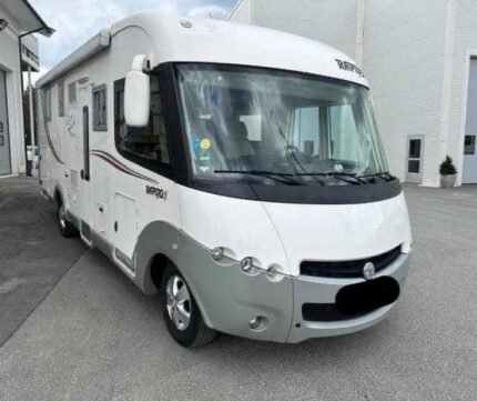 Prix : 18500€   FIAT 2.3 130 CH Rapido 991 DF 991 DF-QUEENBED-AC auvent- Année : 2012 , kilométrage : 85700 Km , 4 places , 4 couchages , permis B , manuelle , diesel , test d’étanchéité ok , permis B , panneaux solaires