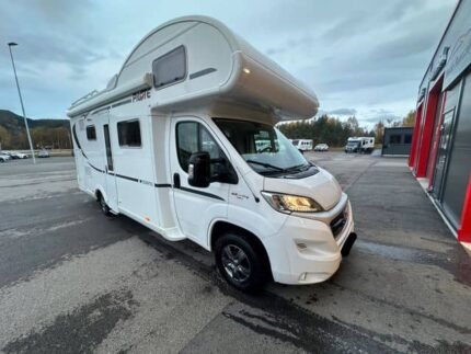 Prix : 20.000€ ! 6 couchages.    FIAT 2.3 131 CH Pilote C 700 S ESSENTIEL - Bien équipé - 6 places - année : 2017 , diesel , manuelle , 35.000 km , porte vélo