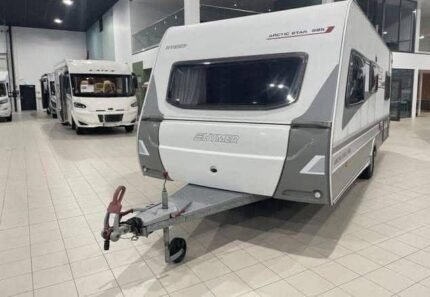 Prix : 9500€  CARAVANE Hymer arctic , 2011 , 6 places , 6 couchages