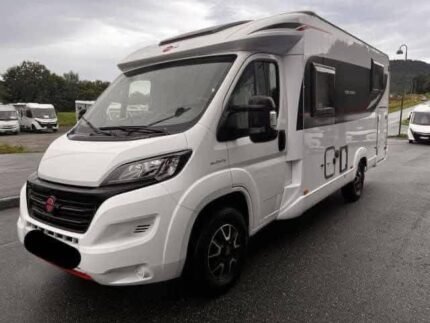 Prix : 25000€  FIAT 2.3 150 CH Bürstner - ANNÉE : 2017 , kilométrage : 25000 km , diesel , manuelle , 4 couchages, 4 places , permis B , test d’étanchéité ok , panneaux solaires