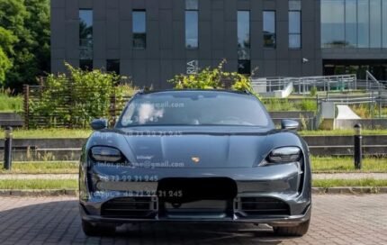 PRIX : 65000€   Porsche Taycan 6.0 GTS , année : 2021, kilométrage : 20 000 km , Hybride , automatique