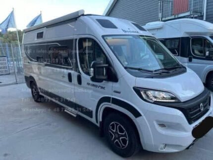 Prix : 40.000€ ! Année : 2022.   FIAT 2.2 160 CH Benimar 160 CH automatique , diesel , année : 2022 , kilométrage : 11.000 Km , 4 places , 4 couchages, panneaux solaires , panneaux solaires , 