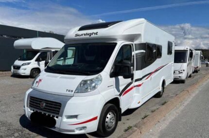 Prix : 18500€  FIAT 2.3 150 CH Sunlight T69 2.3L/150 CH automatique, diesel , panneaux solaires , 4 places , 4 couchages , lit centrale , porte vélos , année : 2014 , kilométrage : 77241 km