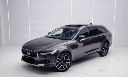 Prix : 25000€   Volvo V90 2.0 235CH Cross Country D5 AWD Pro année : 2022, kilométrage : 50 000 km, diesel , automatique