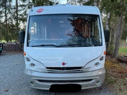 Prix : 24000€   Fiat 2.3 140CH Ducato , manuelle , diesel , année : 2021, kilométrage : 17 500 km , 3 500 Kg , permis B , 4 places , 4 couchages, panneaux solaires , porte vélos , test d’étanchéité ok
