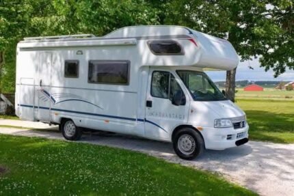Prix : 12000€ ! 6 places ,   FIAT 2.3 127 CH Dethleffs ADVANTAGE , année : 2006 , kilométrage : 134500 km , diesel , 6 places , 6 couchages , panneaux solaires , test d’étanchéité ok , porte vélo ,