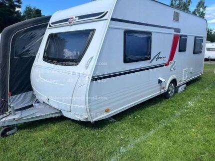 Prix : 12000€   Caravan Bürstner 520 TL, année : 2018 , Poids 1 700 kg ,   Longueur 6 , test d’étanchéité ok. 