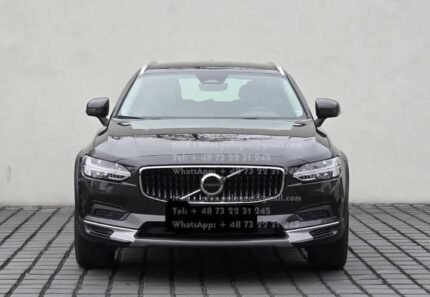 Prix : 20000€   Volvo V90 2.0 190CH Cross Country , année : 2024, kilométrage : 11 000 km , diesel ,automatique