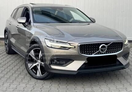 Prix : 16000€  Volvo V60 2.0 190CH Cross Country D4 année : 2019, kilométrage : 62 000 km ,diesel , automatique
