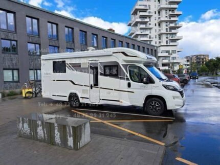 Prix : 27500€  FIAT 2.3 150 CH Benimar Mileo 294 , année : 2017 , kilométrage : 74200 Km , 5 places , 5 couchages , permis B , panneaux solaires , porte vélos