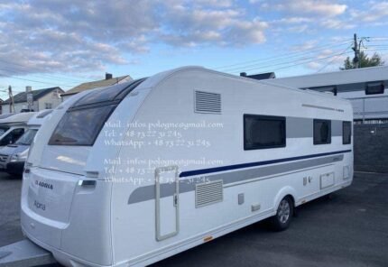 Prix : 12000€   Caravan Adria ALPINA 663HT , année : 2016 , 2 000 kg , Longueur 869 cm ,   7 couchages, panneaux solaires