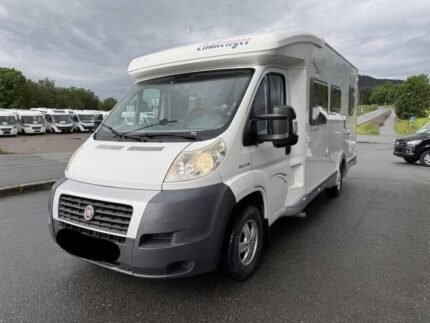 Prix : 12000€ ! ✅disponible en Pologne , Fiat Challenger Genesis 38 – Lit français – Plan ouvert – Idéal pour 4 personnes – 2008