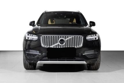Prix : 19500€ ✅ Disponible en Pologne ,🚗 Volvo XC90 T8 AWD Plug-in Hybrid 390ch – Finition Inscription – 7 places – 113.000 km – Très bien équipé