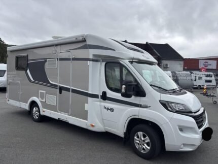 Prix: 23000€! Carado T 449 – 2016 | 2016 | 130 CH | 62 700 KM | 4 places | 4 couchages | Lit central + Lit pavillon | L-Salon | Très bien équipé et entretenu