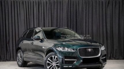 Prix : 15000€ , Jaguar F-PACE 20d AWD R-Sport – 179ch – 4x4 – 70.533 km – Très bien équipé – Couleur British Racing Green