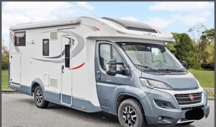 Prix: 24500€! Roller Team Zefiro 284 P | 2018 | Automatique | 39 200 km | 150 ch | 3 500 kg | 5 places carte grise | 4 couchages |Panneaux solaires | Batterie lithium | Porte-vélos