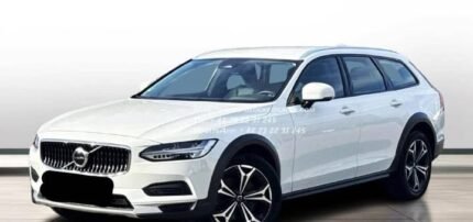 Prix : 15000€ ! VOLVO V90 CROSS COUNTRY – 235 CH – AUTOMATIQUE – 2022 – 80 788 KM